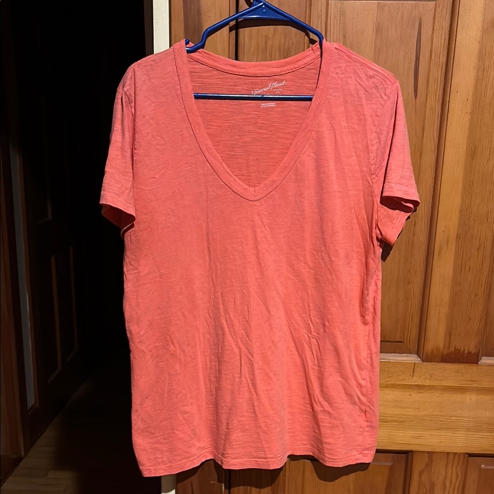 UniversalThread Short Sleeve Relaxed Tee V-neck Coral Sz XL